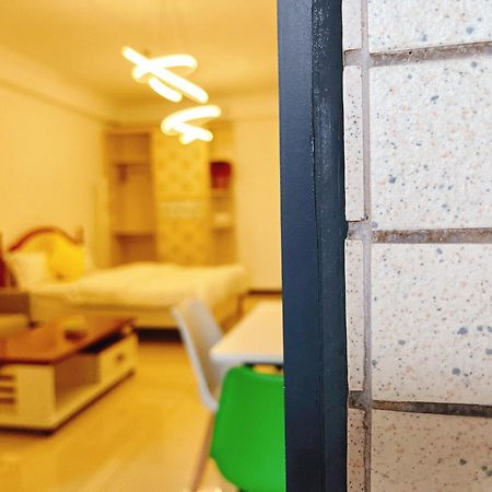 Lan House Youth Apartment Kanton Zewnętrze zdjęcie
